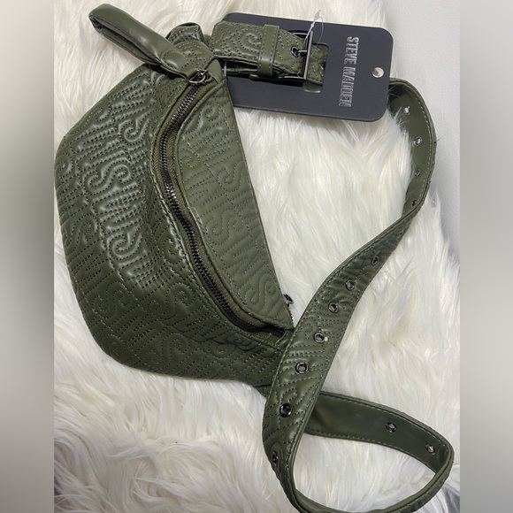 Steve Madden Sage Green Quilted Waist Bag - Picture 1 of 5